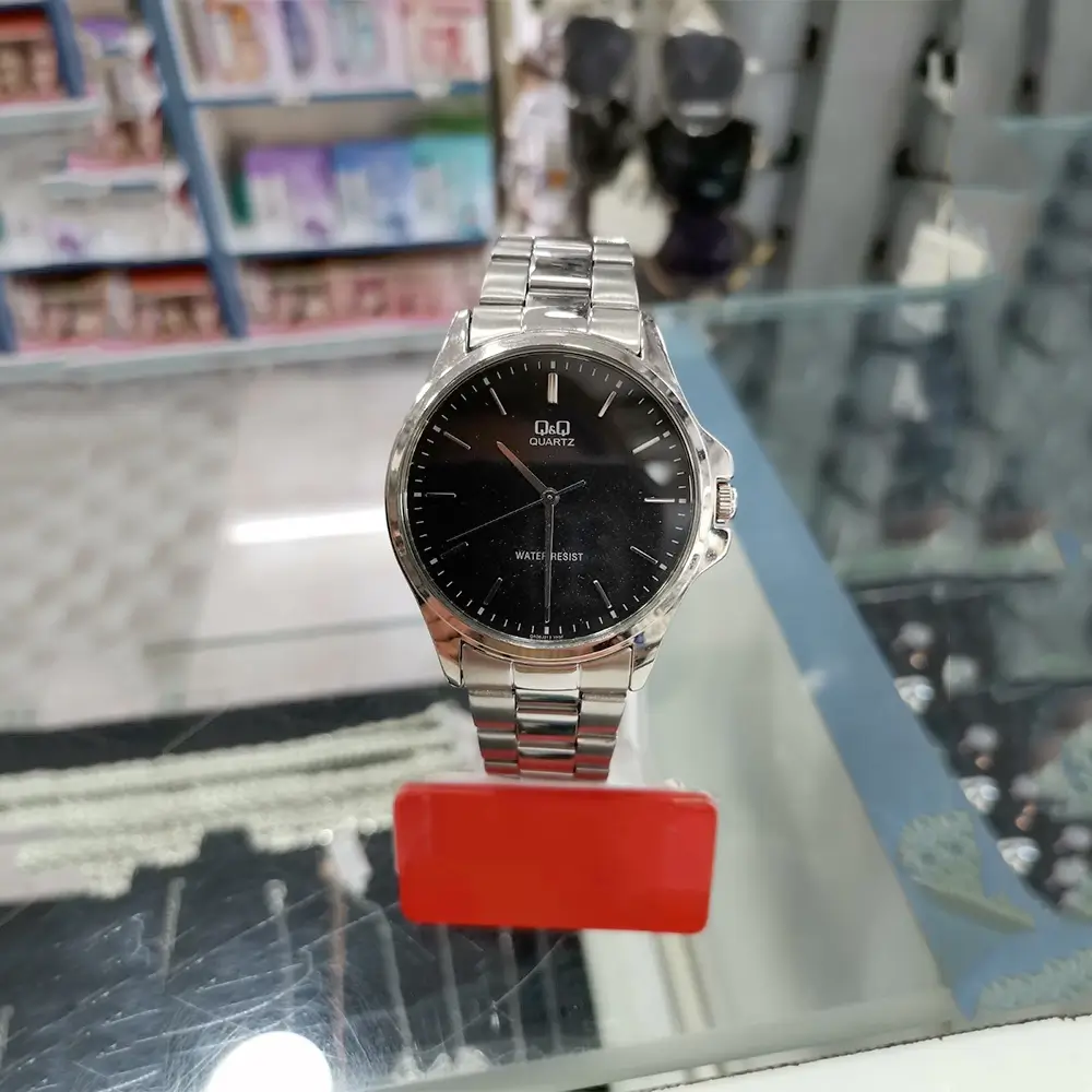 ساعت مچی مردانه کیو اند کیو